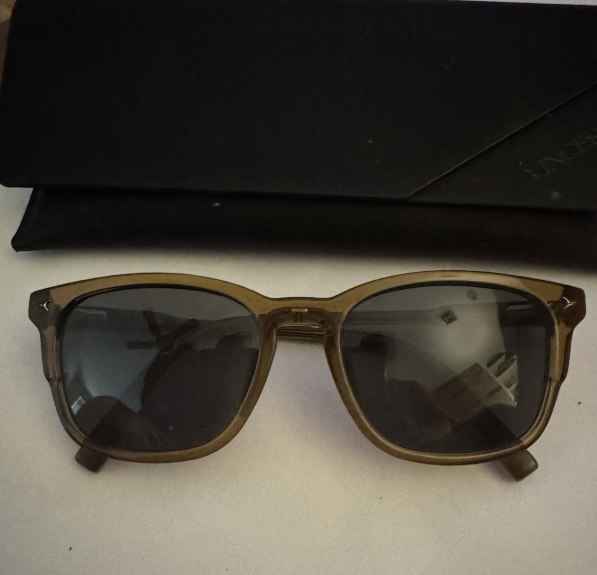Vincero The Brooks Men’s Square Sunglasses Brown Frame Green Polarized 52-18-140