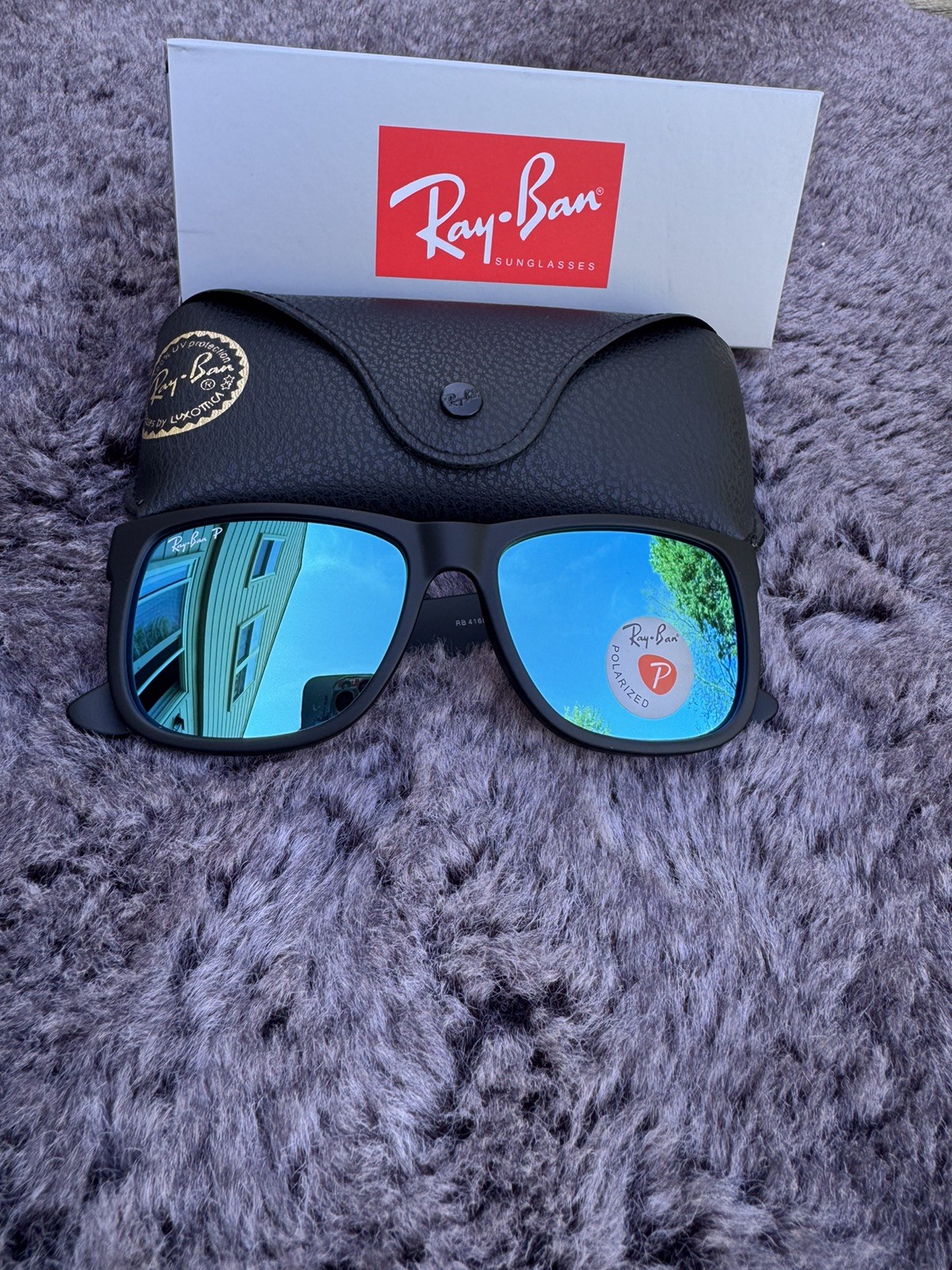 New Ray-Ban Justin RB4165 Matte Black/ Blue 54mm Sunglasses