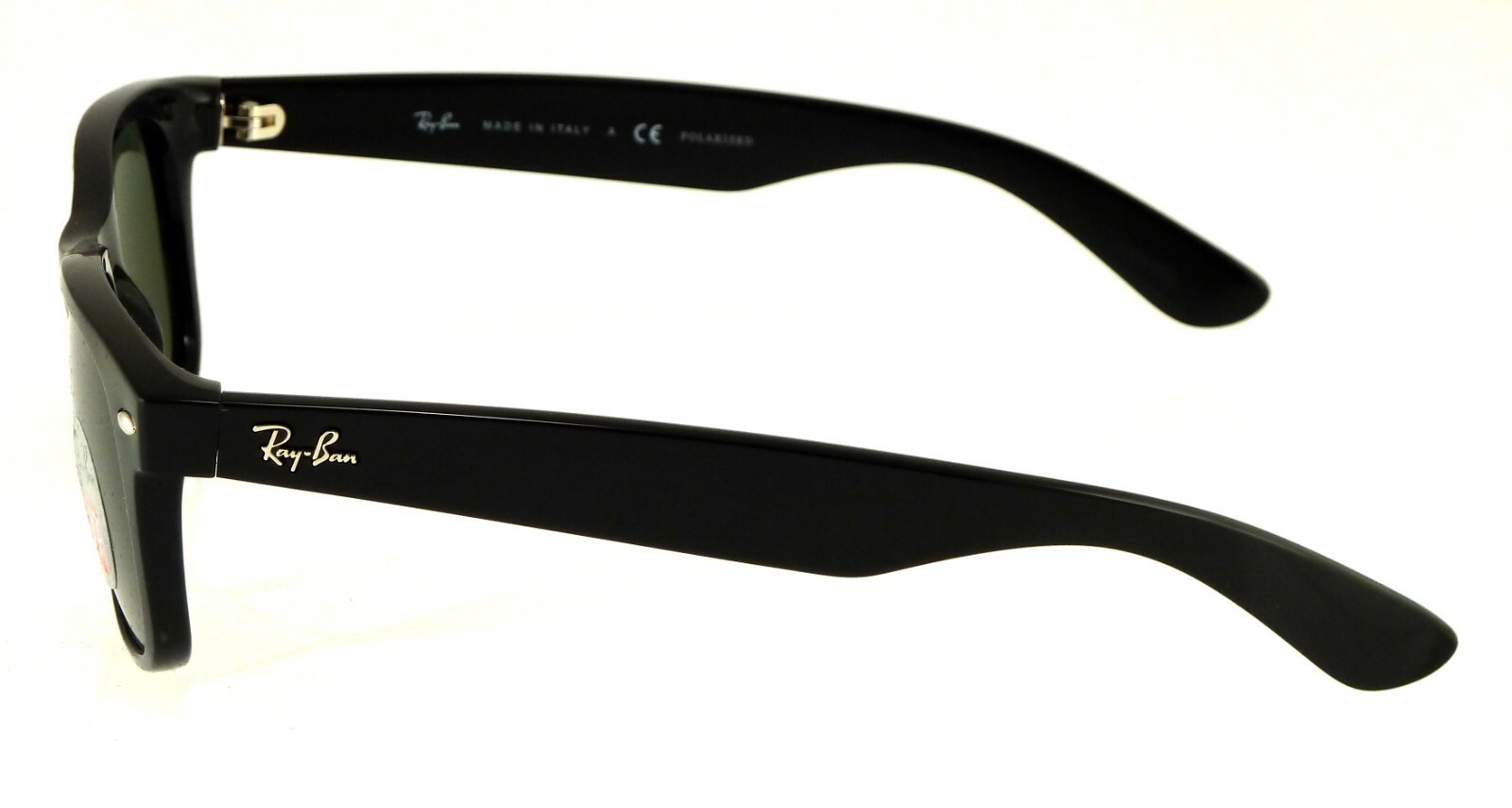 Ray-Ban New Wayfarer Black l Polarized Green Classic G-15 RB2132 901/58 58mm