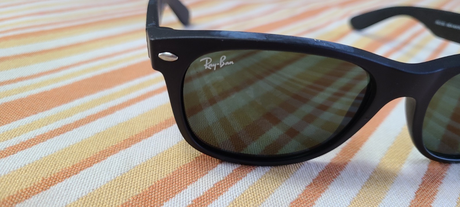 Ray-Ban Sunglasses TB2132 New Wayfarer