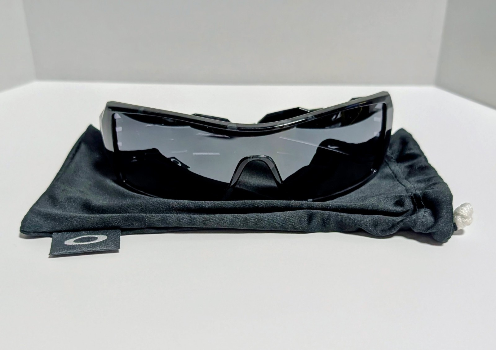 Shadow Camo Oakley Oil Rig Sunglasses w/ Smoke Polarized Lenses – MINT AUTHENTIC