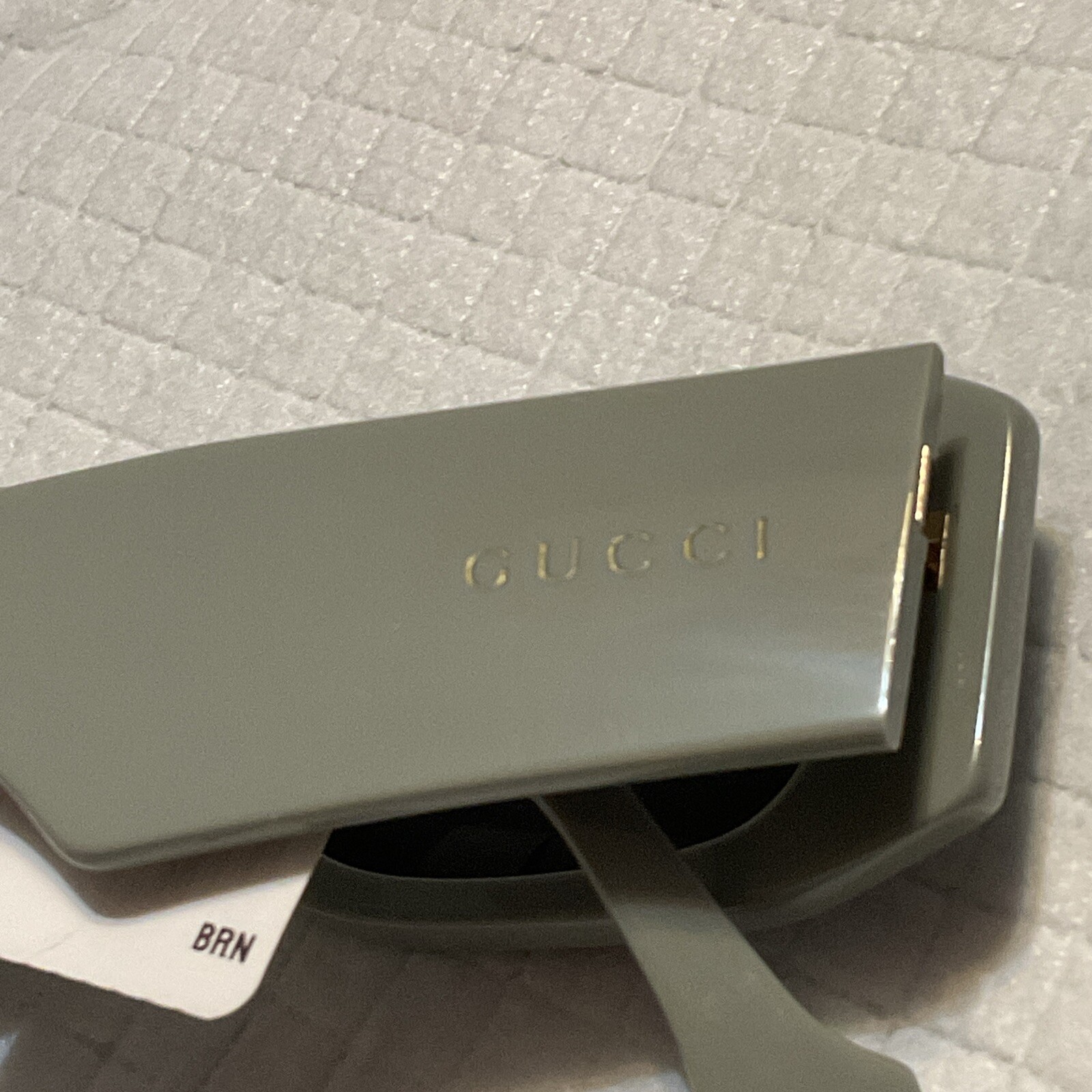 GUCCI GG1426S-001. 0GC002108 250001 54/19GucciGG1426S GRN SHN