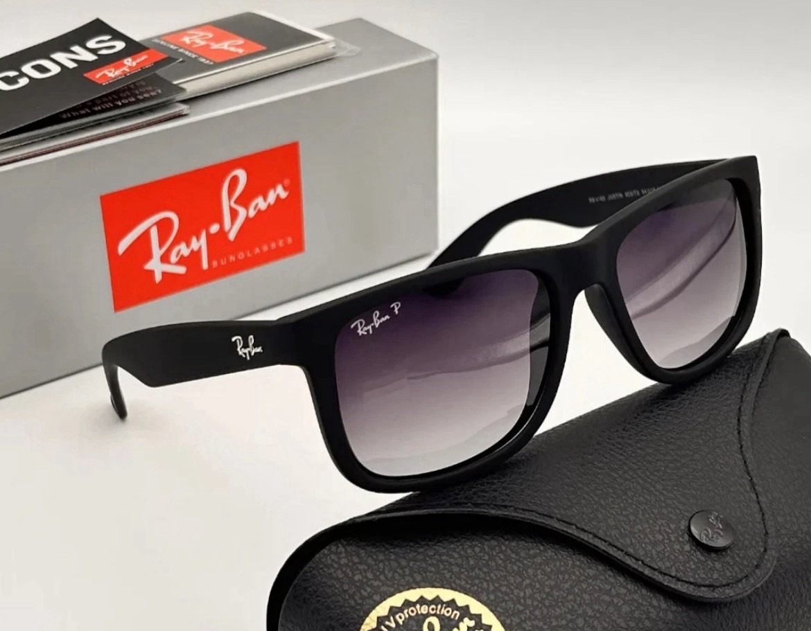 Ray-Ban Polarized Justin Sunglasses. RB4165