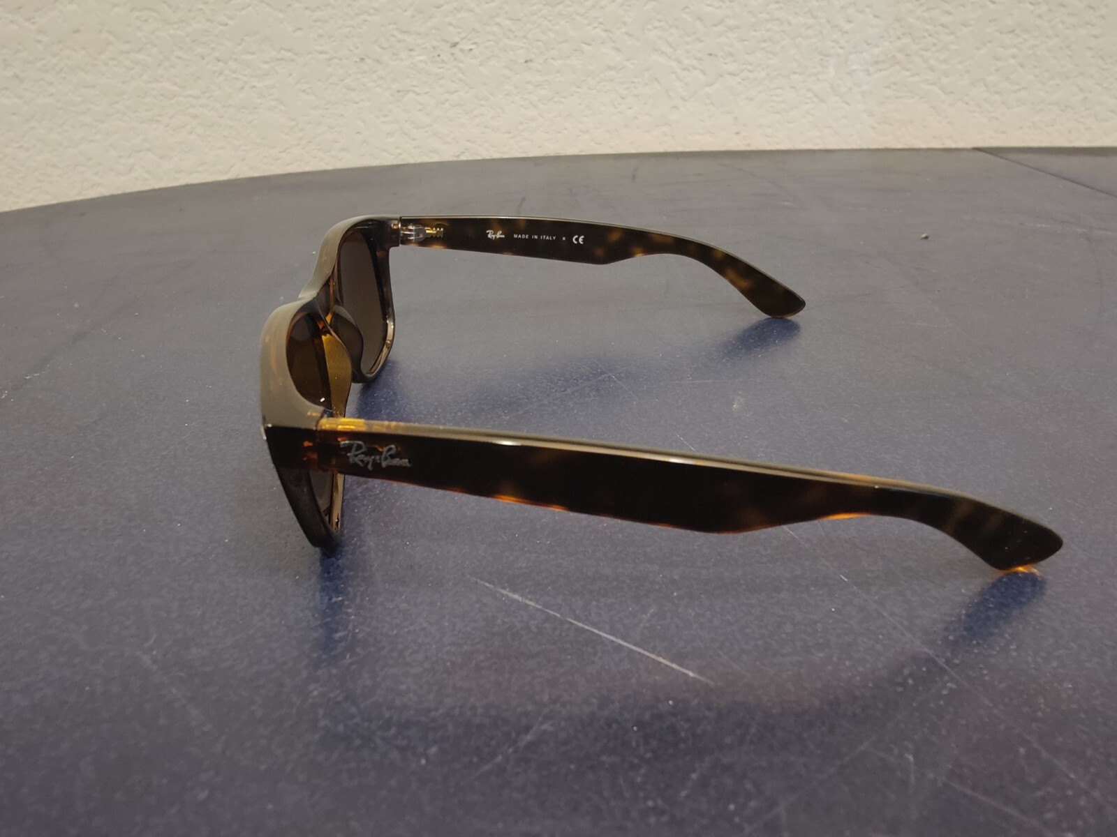Ray Ban New Wayfarer Classic Sunglasses – Havana Brown – B-15 Lens – RB2132 710