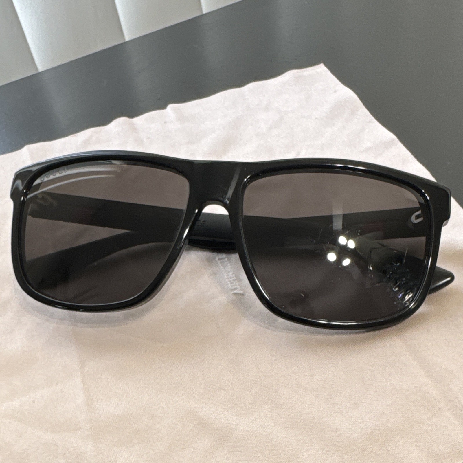 GUCCI Men’s Rectangle Sunglasses Black Plastic Frame Gray Tinted Lenses