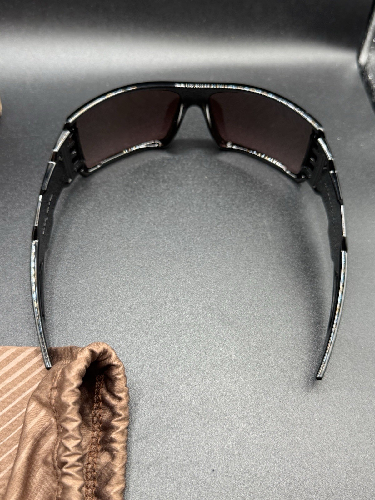 Oakley Oil Rig Polished Black w/G40 Black Gradient Lenses 03-494