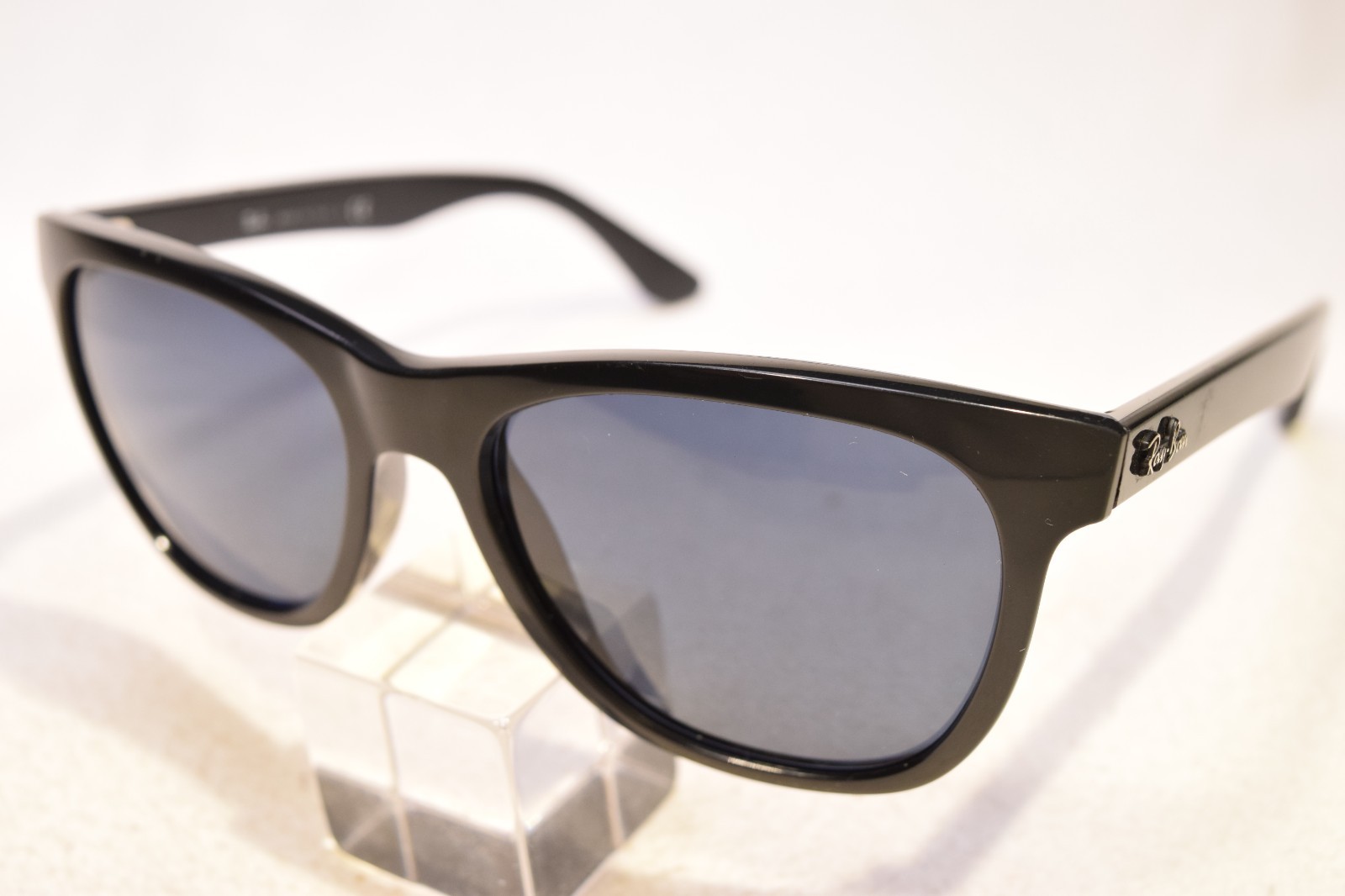 RAY-BAN RB4184 WAYFARER SUNGLASSES ITALY WITH NEW POLARIZED POLYCARBONATE LENSES