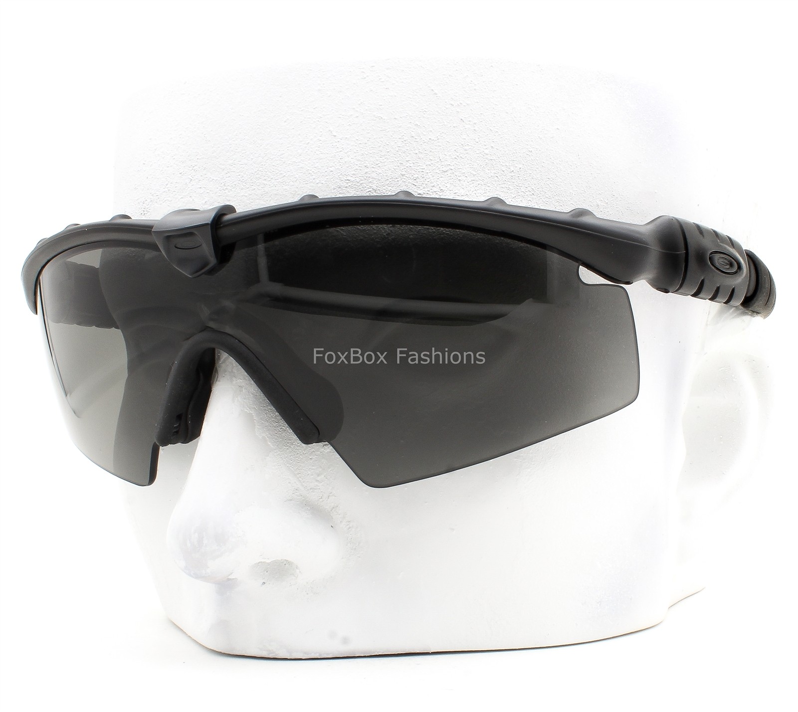 Oakley Standard Issue Ballistic M Frame 2.0 Strike Sunglasses OO9046 w/pouch