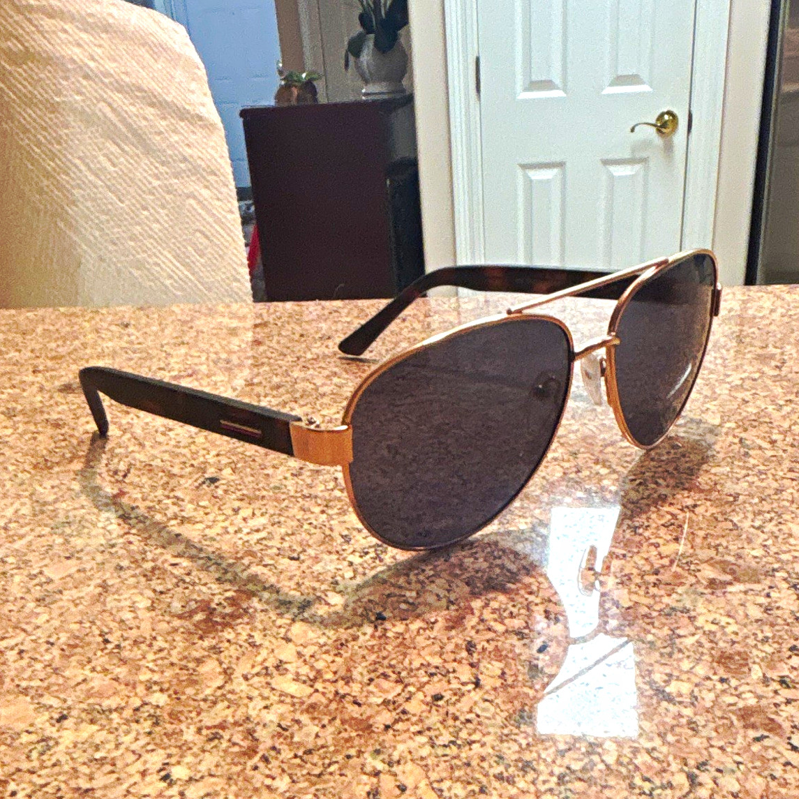 Tommy Hilfiger Men’s Aviator Sunglasses Gold Metal Frame Gray Tinted Lenses