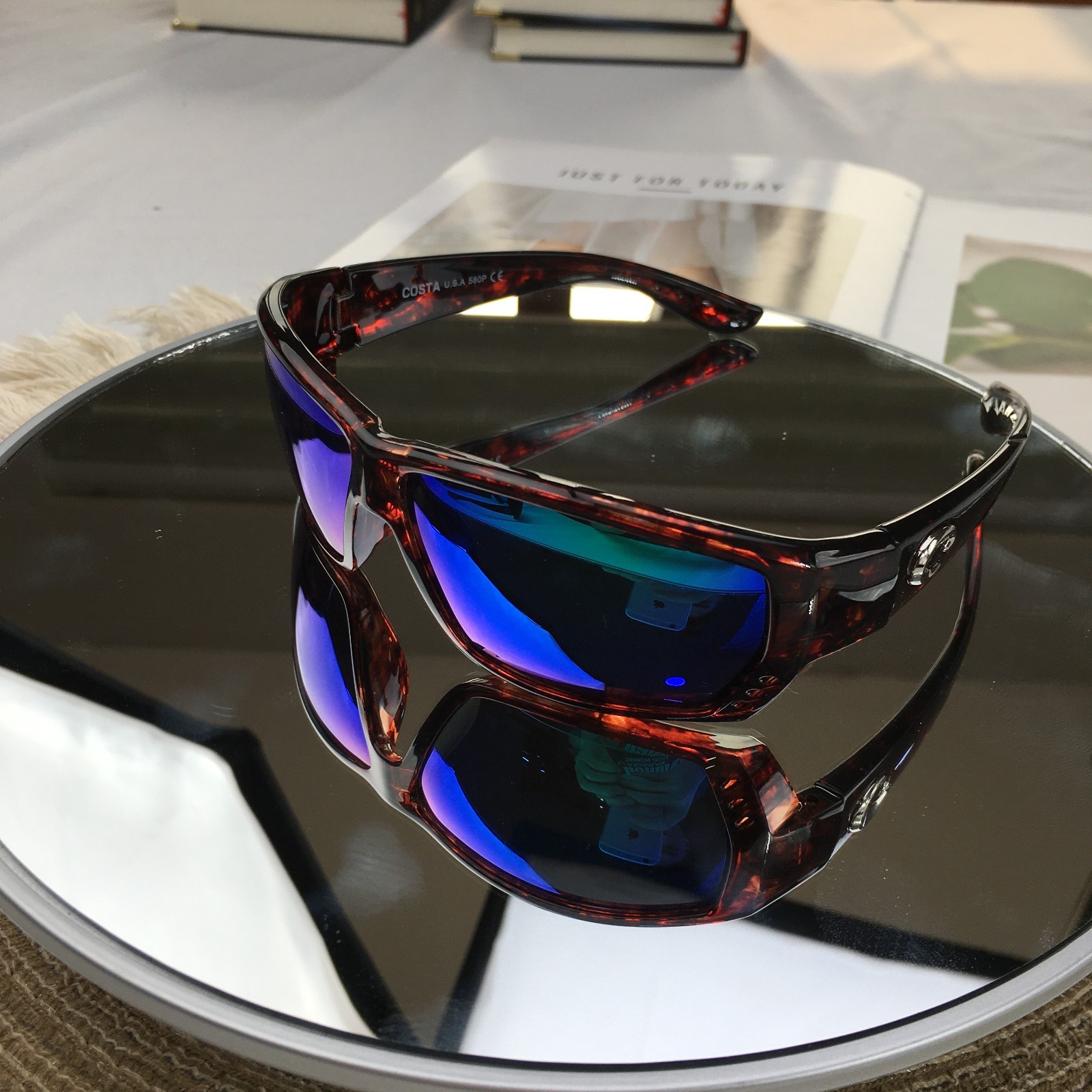 Costa Del Mar Polarized Sunglasses Tortoise Frame Blue Mirror Lens New In Box
