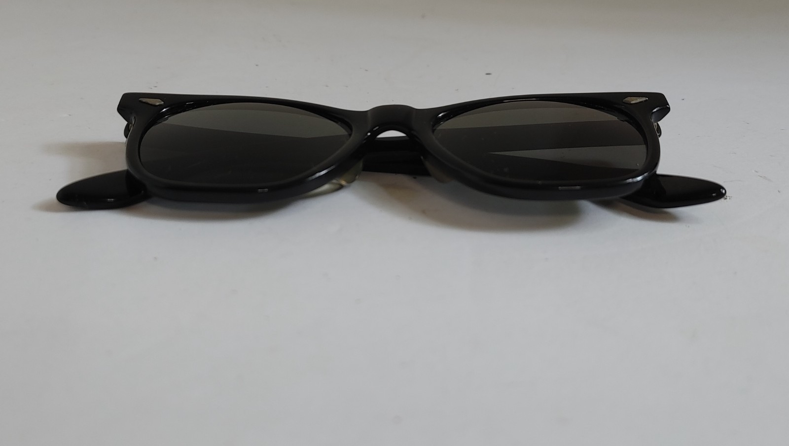 American Optical Saratoga True Color Sunglasses Vintage Black AO JFK w/Case