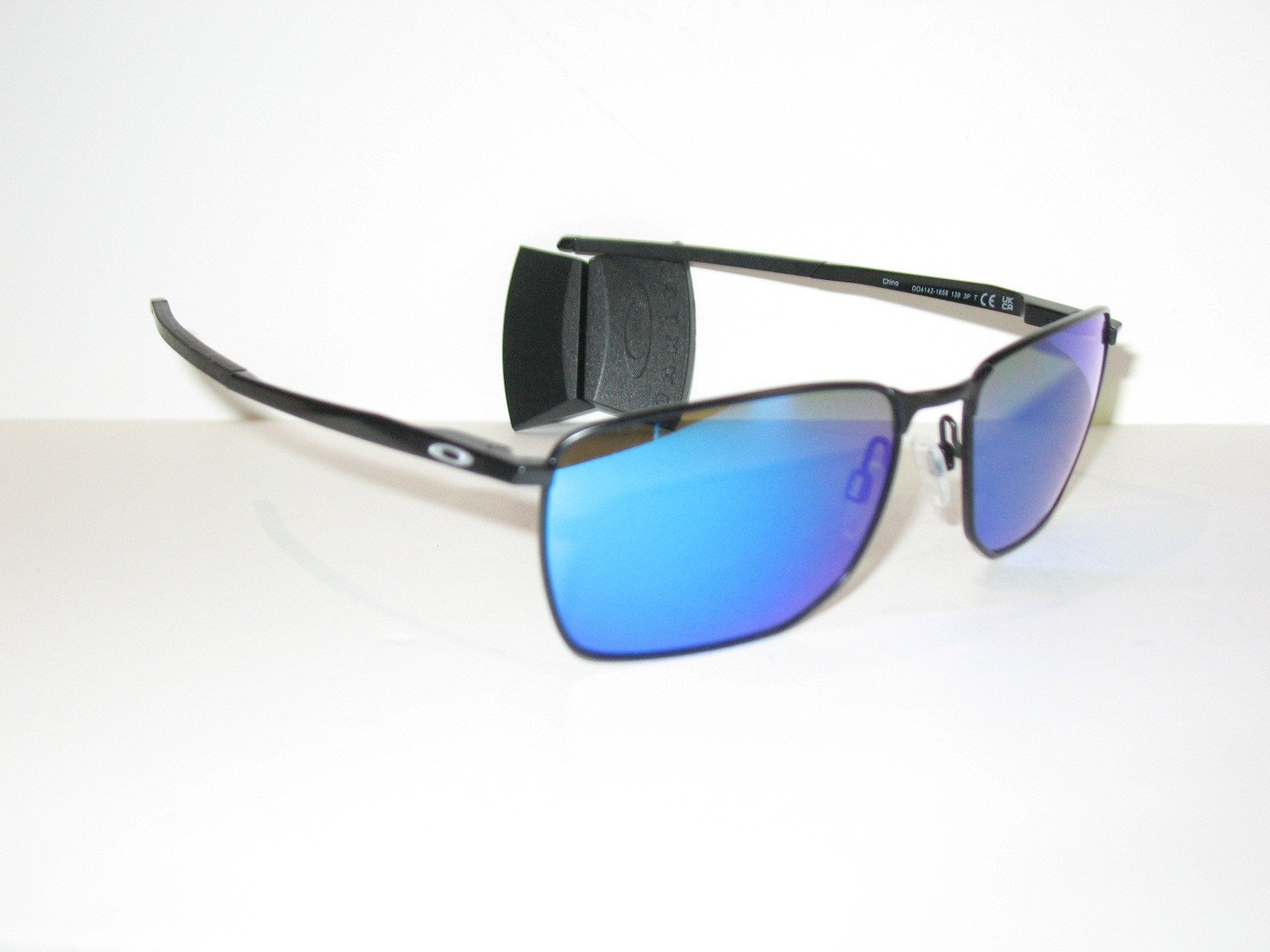Oakley EJECTOR Satin Black/PRIZM SAPPHIRE POLARIZED Lenses Sunglasses 4142-16