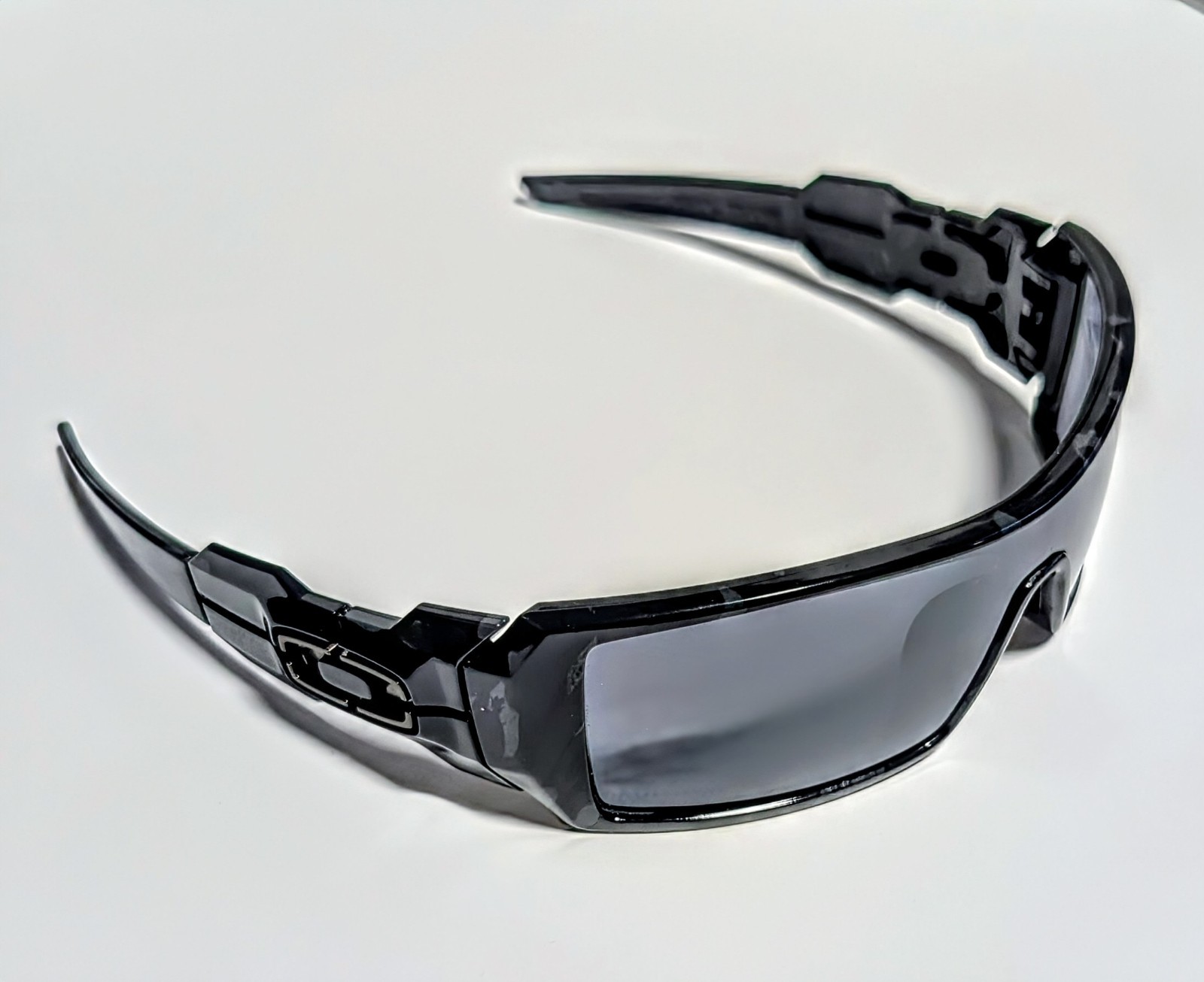 Shadow Camo Oakley Oil Rig Sunglasses w/ Smoke Polarized Lenses – MINT AUTHENTIC