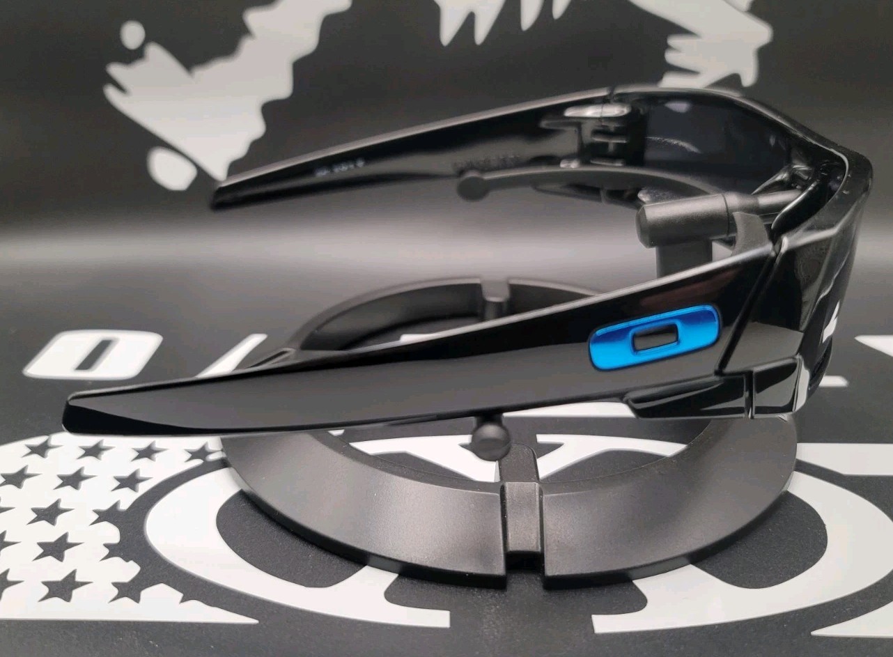 Custom Oakley Gascan Sunglasses, Gloss Black Frame, Blue Iridium Lens, Blue Icon