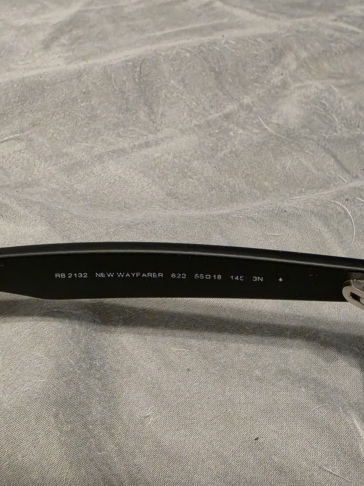 Ray-Ban RB2132 New Wayfarer Black Plastic Frame Green Tinted Glass 58-18