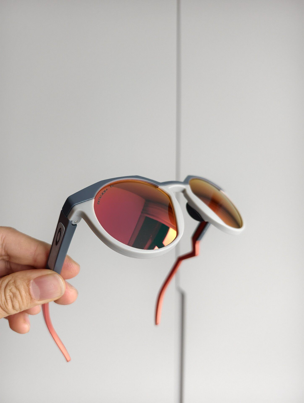 Oakley HSTN 009242 Sunglasses Matte Frame PRIZM Red Lens Sports Vintage