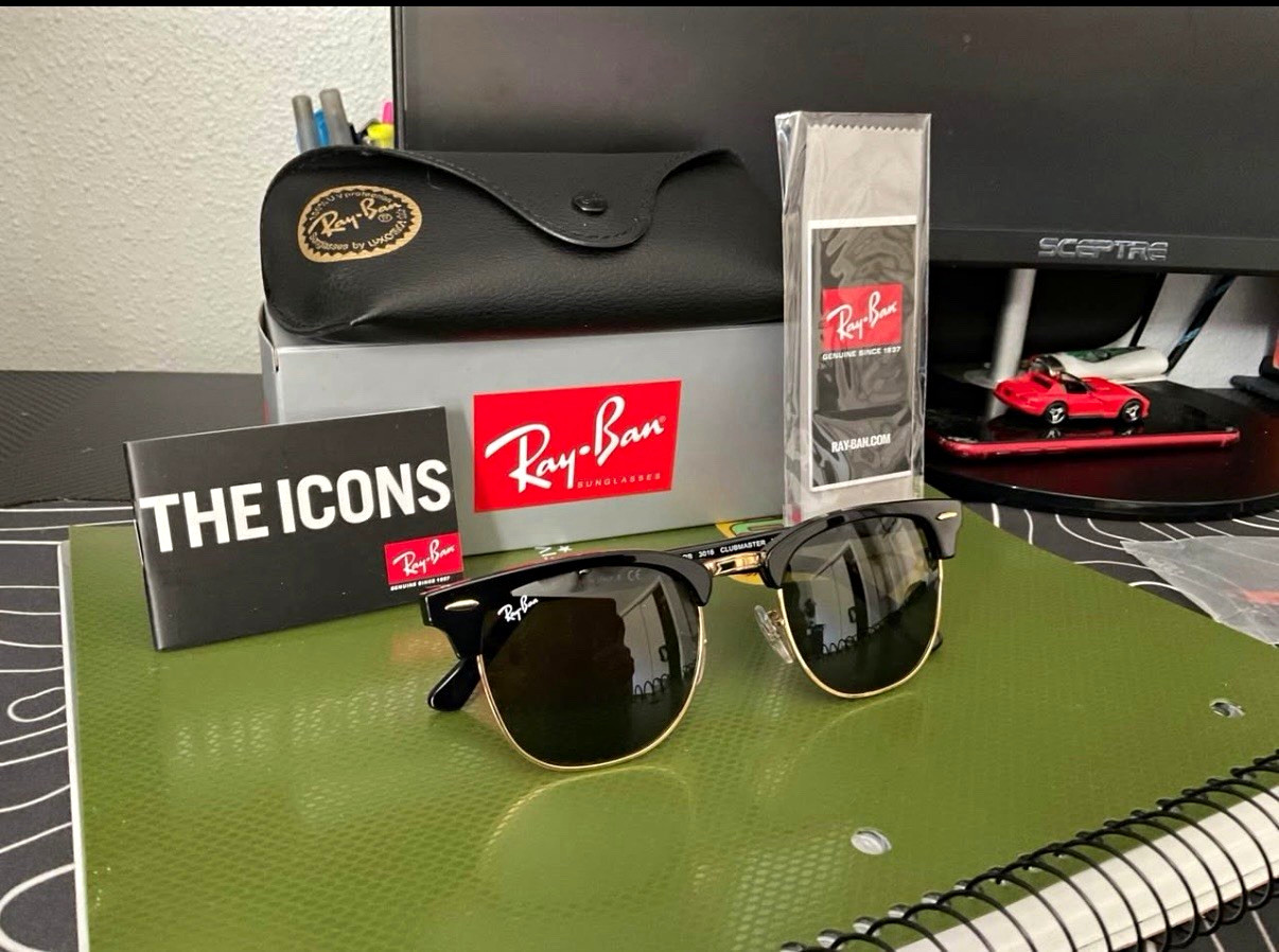 Ray-Ban RB3016 Clubmaster Black Frame Green Glass Lenses 51-21 145mm UV