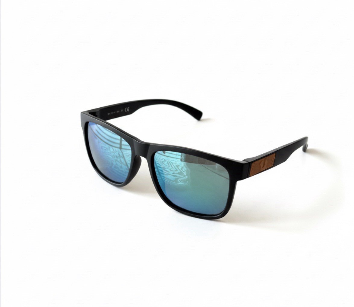 TRUE RELIGION Men’s Black Frame Blue/Green Mirror Lens Sunglasses NEW Logo