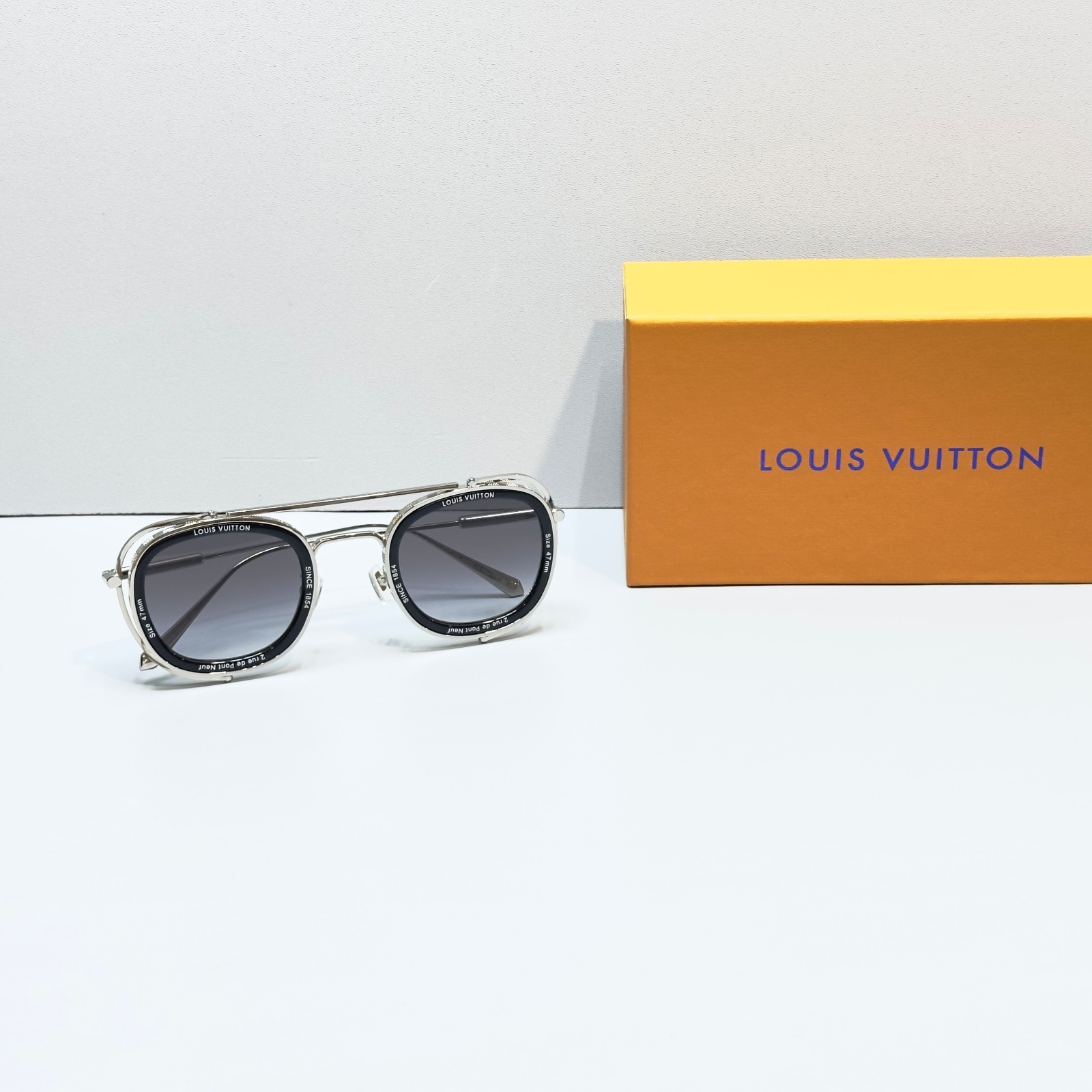 Louis Vuitton Z2213U Super Vision Pilot Sunglasses Silver Titanium