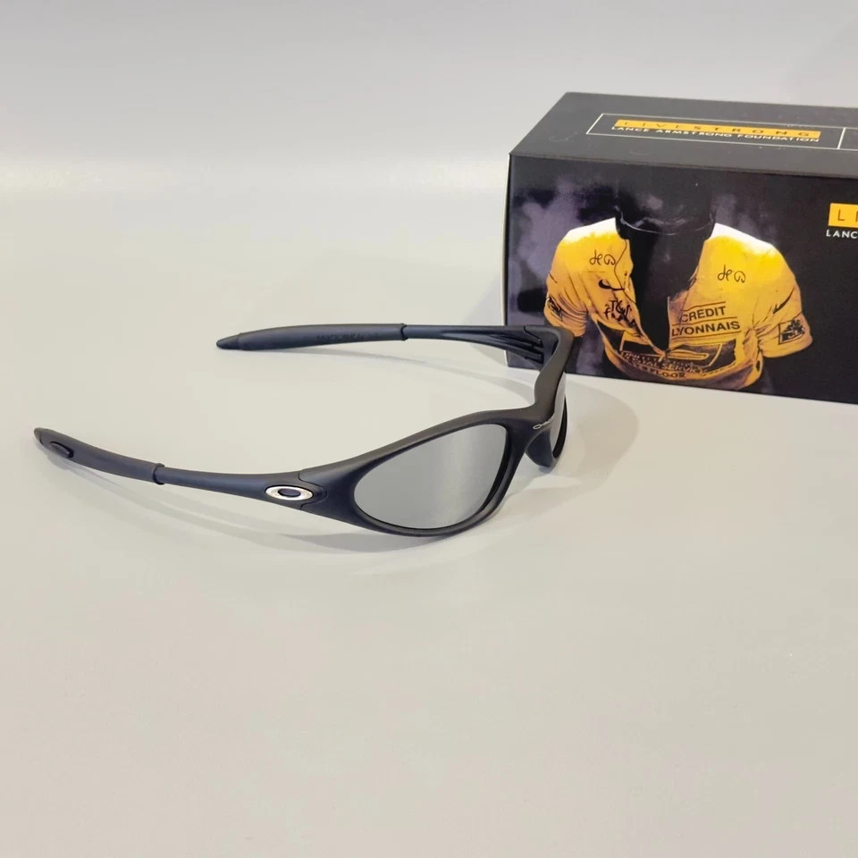 Oakley Minute 1.0 Matte Black Silver Iridium Vintage Sunglasses USA w/ Box