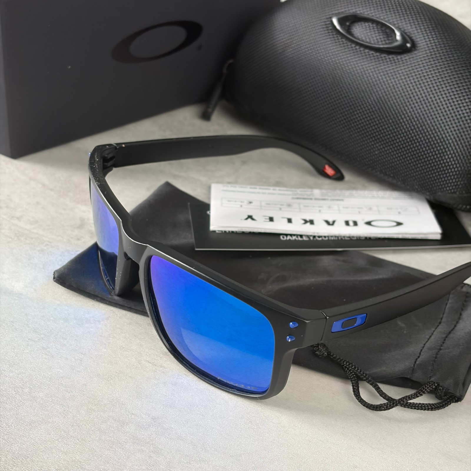 Oakley 0OO9417 Men’s Holbrook XL Sunglasses