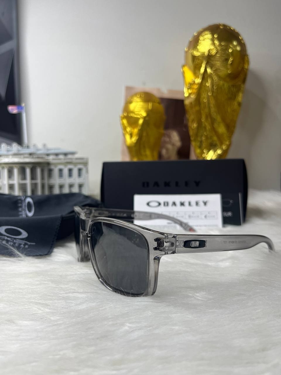 Oakley Holbrook Sunglasses Clear Grey Smoke Frame Polarized Black Lens Sport New