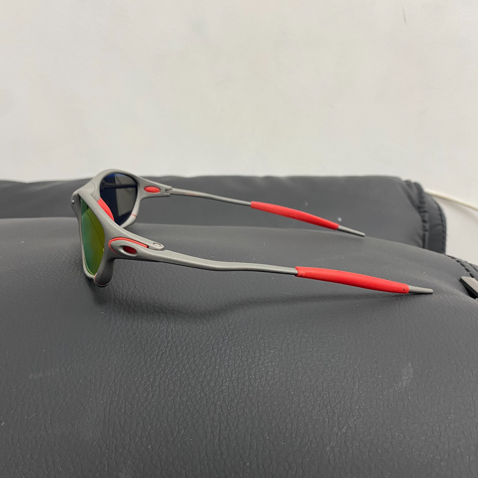 Oakley Juliet 2.0 X-Metal Polarized Sunglasses Red Lens Gray Frames Vintage