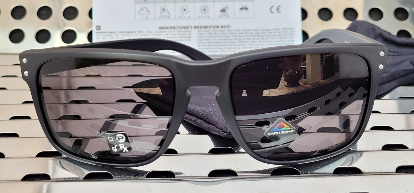 New Oakley HOLBROOK XL 9417-2259 Sunglasses Matte Black w/ Prizm Grey Lenses