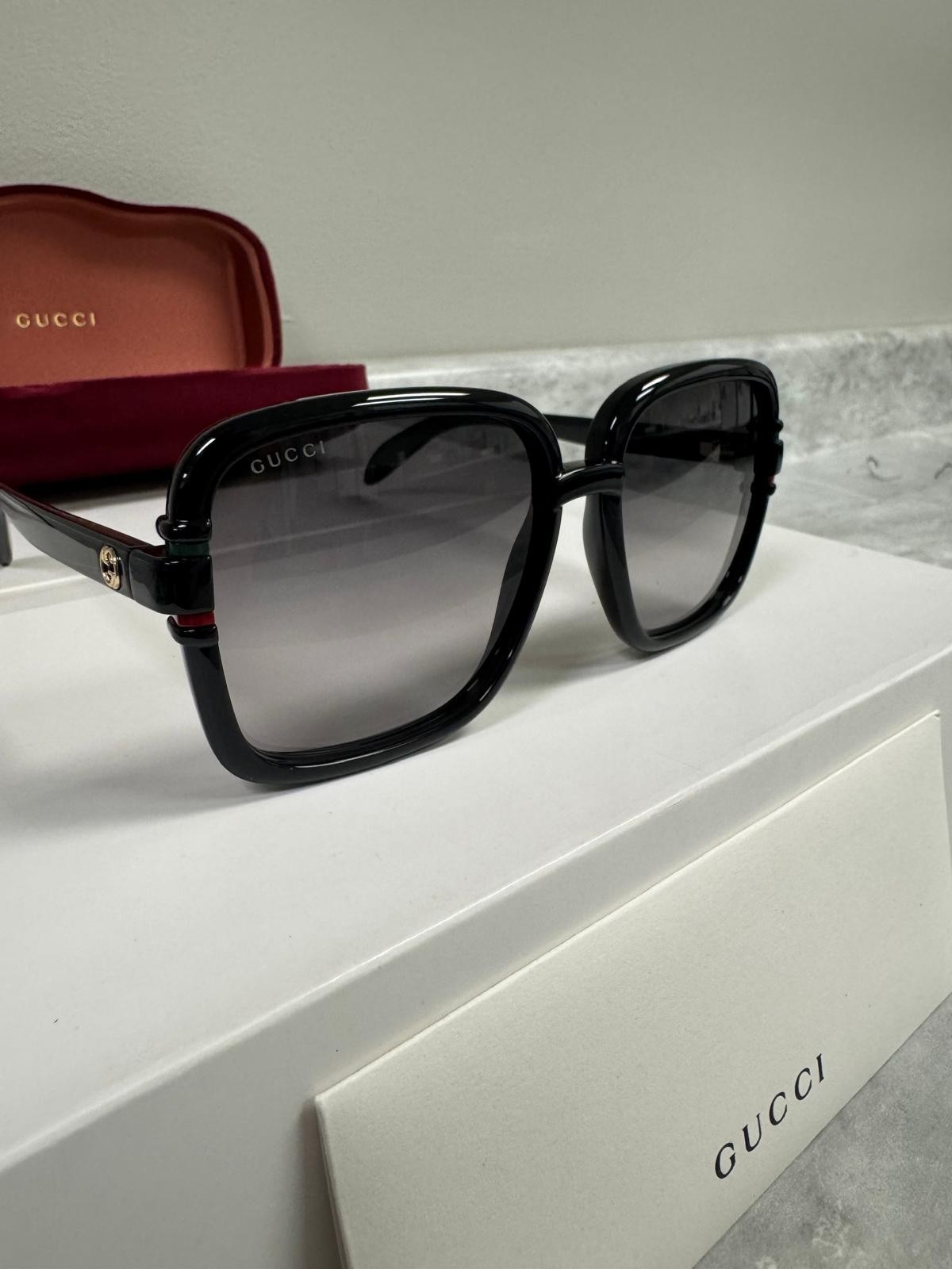 GUCCI | NEW | 1066S | 1066S – 001 | BLACK | GRADIENT GREY