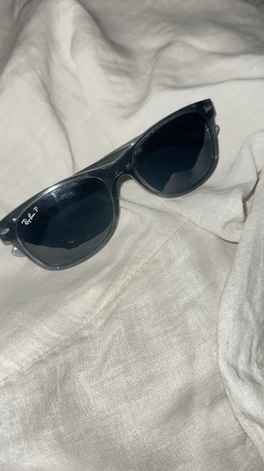 Ray-Ban Wayfarer Sunglasses (BOUGHT FOR $240) AMAZING FOR RESELLERS OR FLIPPERS