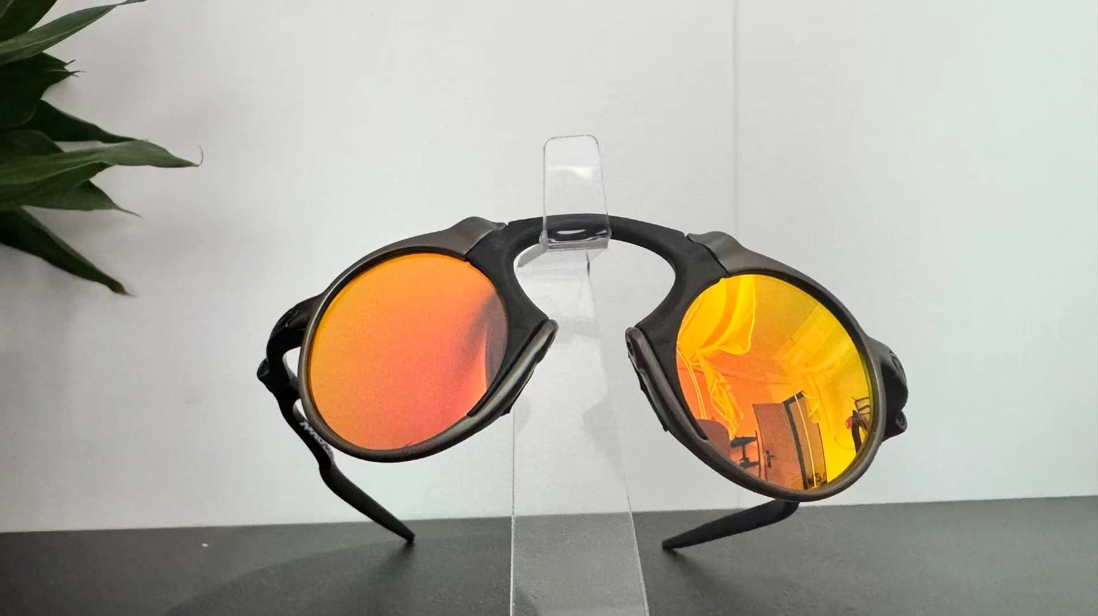 Vintage Oakley X-Metal Madman OO6019 Dark Carbon Ruby Iridium Polarized Sunglass