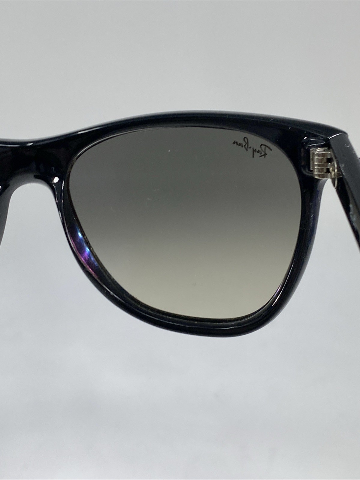RAY-BAN RB4184 601/32 Italy Glossy Black Sunglasses 54-17mm