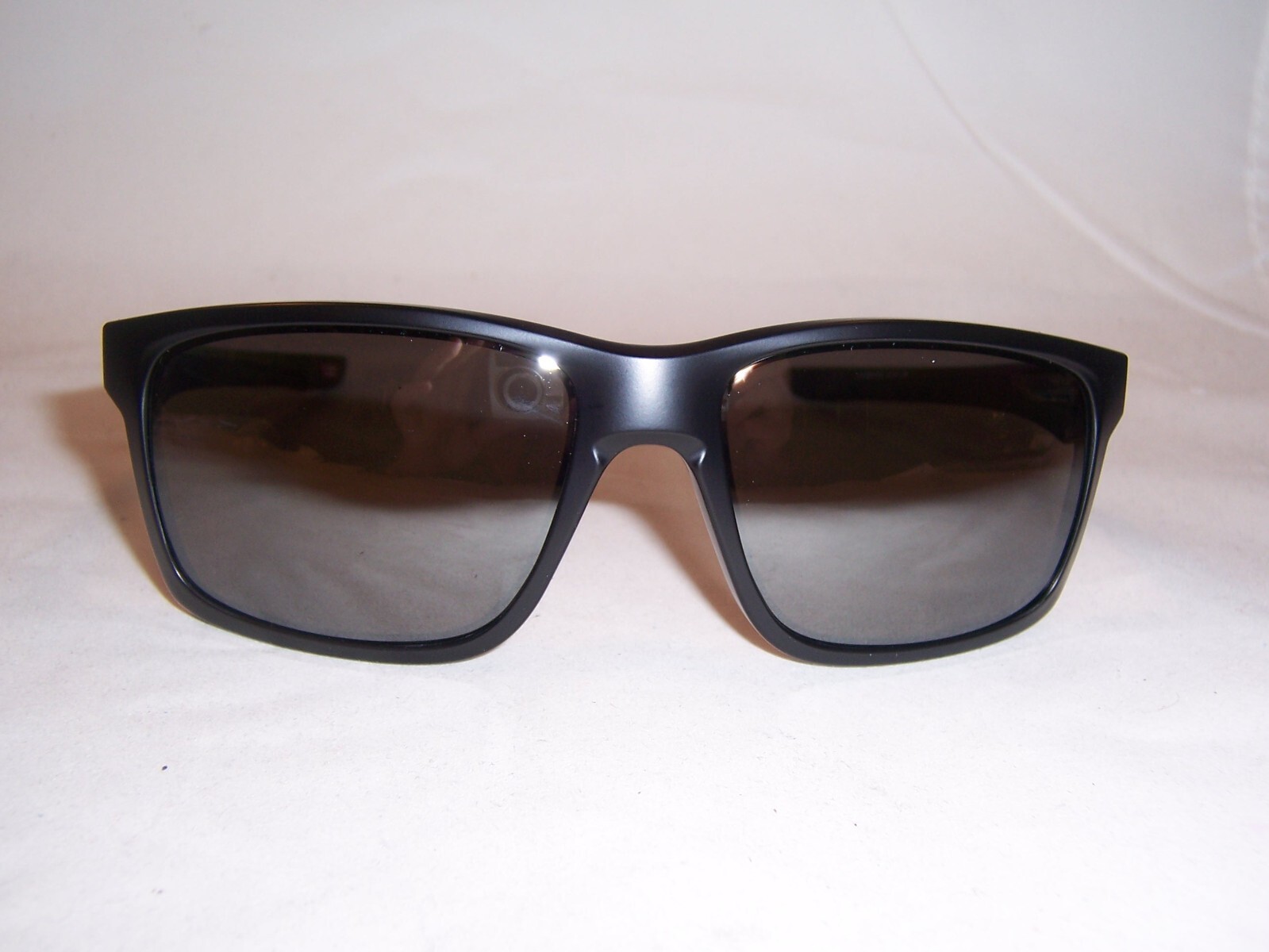 New Oakley Sunglasses MAINLINK OO9264-45 BLACK/BLACK POALRIZED AUTHENTIC 9264