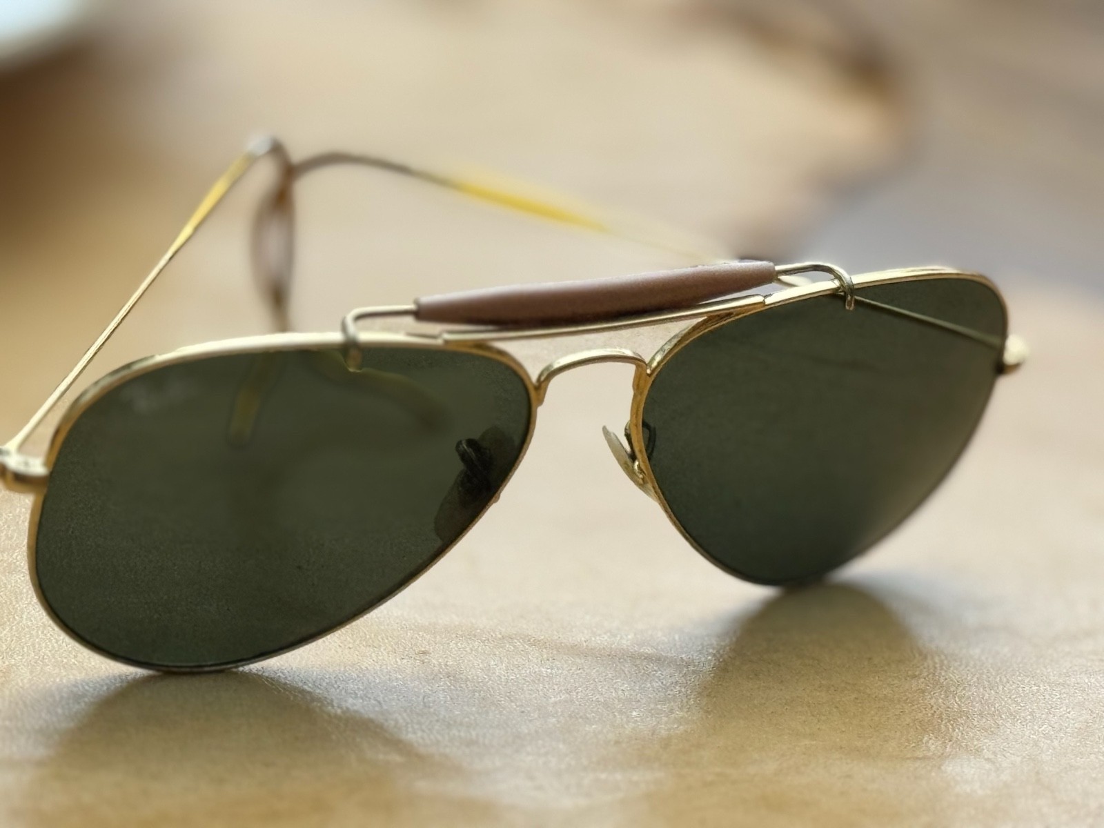 Ray Ban RARE Vintage Aviator RB3030 SZ 58-14 Gold Metal Frames With Green Lenses