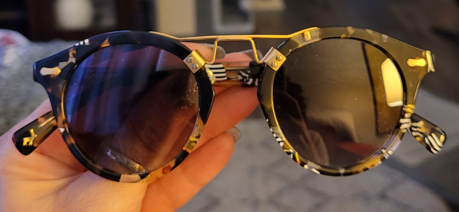 CARFIA Round Retro Tortoise Shell Sunglasses, Brown Mirrored Lenses