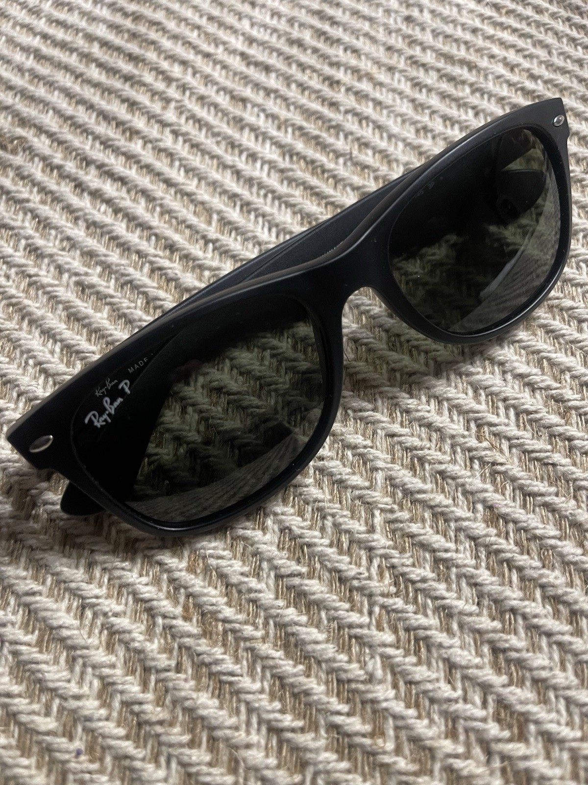 Ray-Ban RB2132 Men’s Sunglasses Polarized