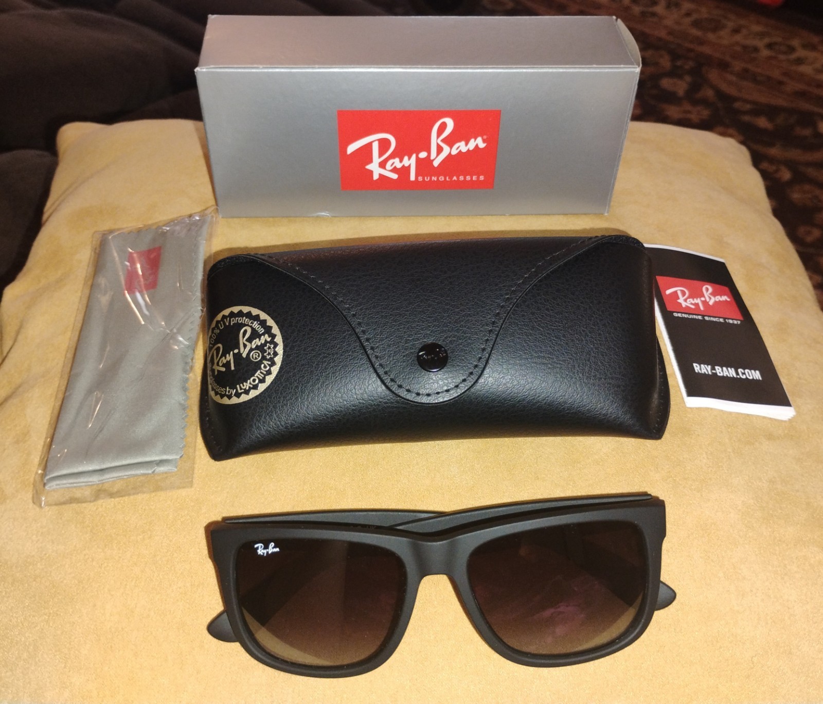 Ray-Ban RB4165 601-8G Grey Gradient Lens Matte Black Frame Sunglasses BRAND NEW