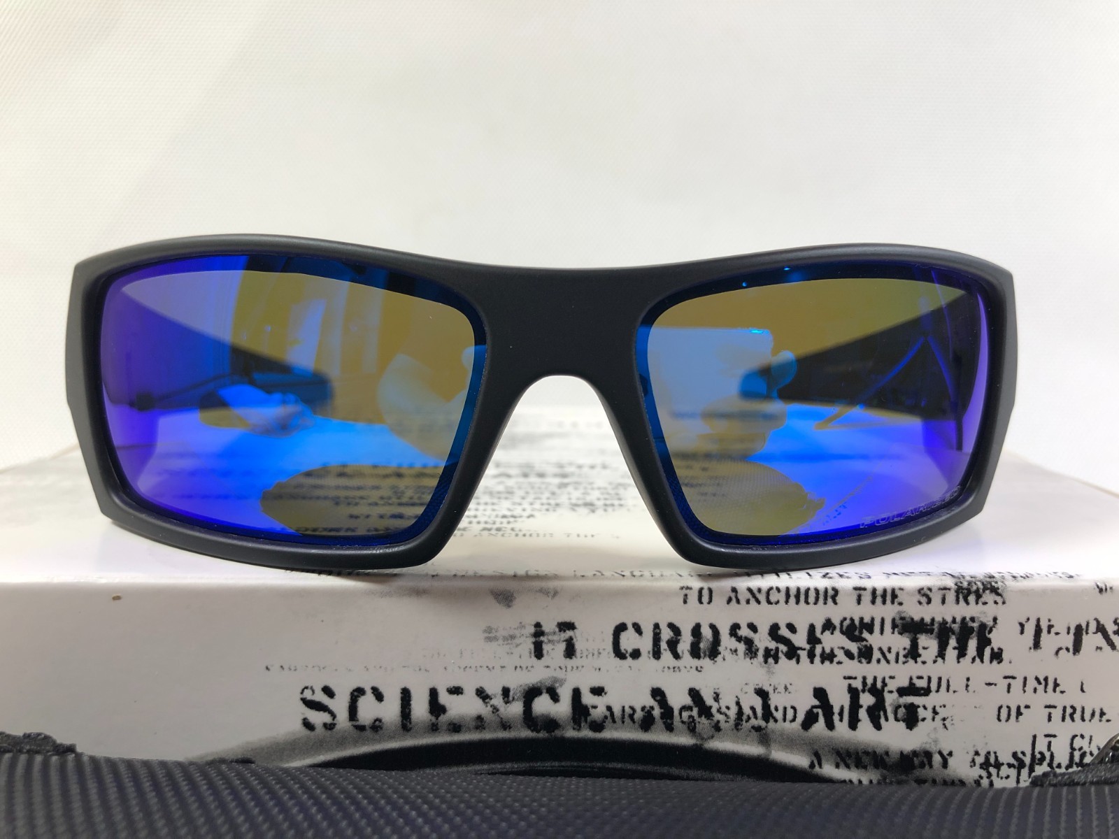 New Oakley Gascan Sunglass Matte Black l Prizm Sapphire Polarized OO9014-5060