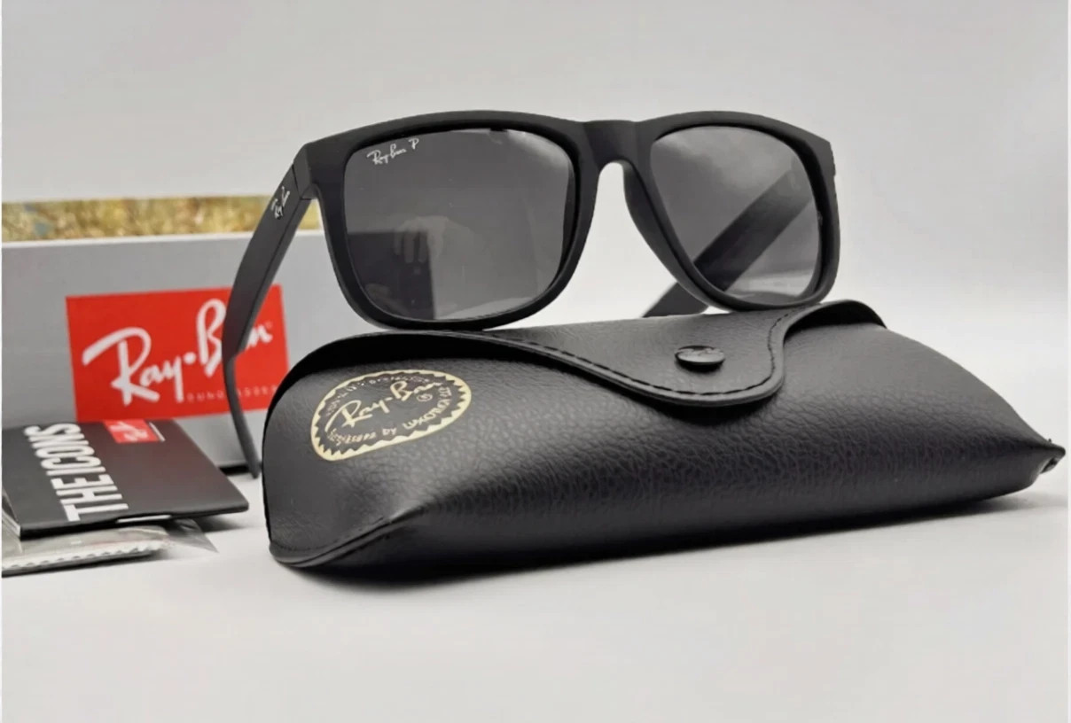 Ray-Ban Justin RB4165 622/2V Polarized Sunglasses Matte Black Grey Lens 54mm