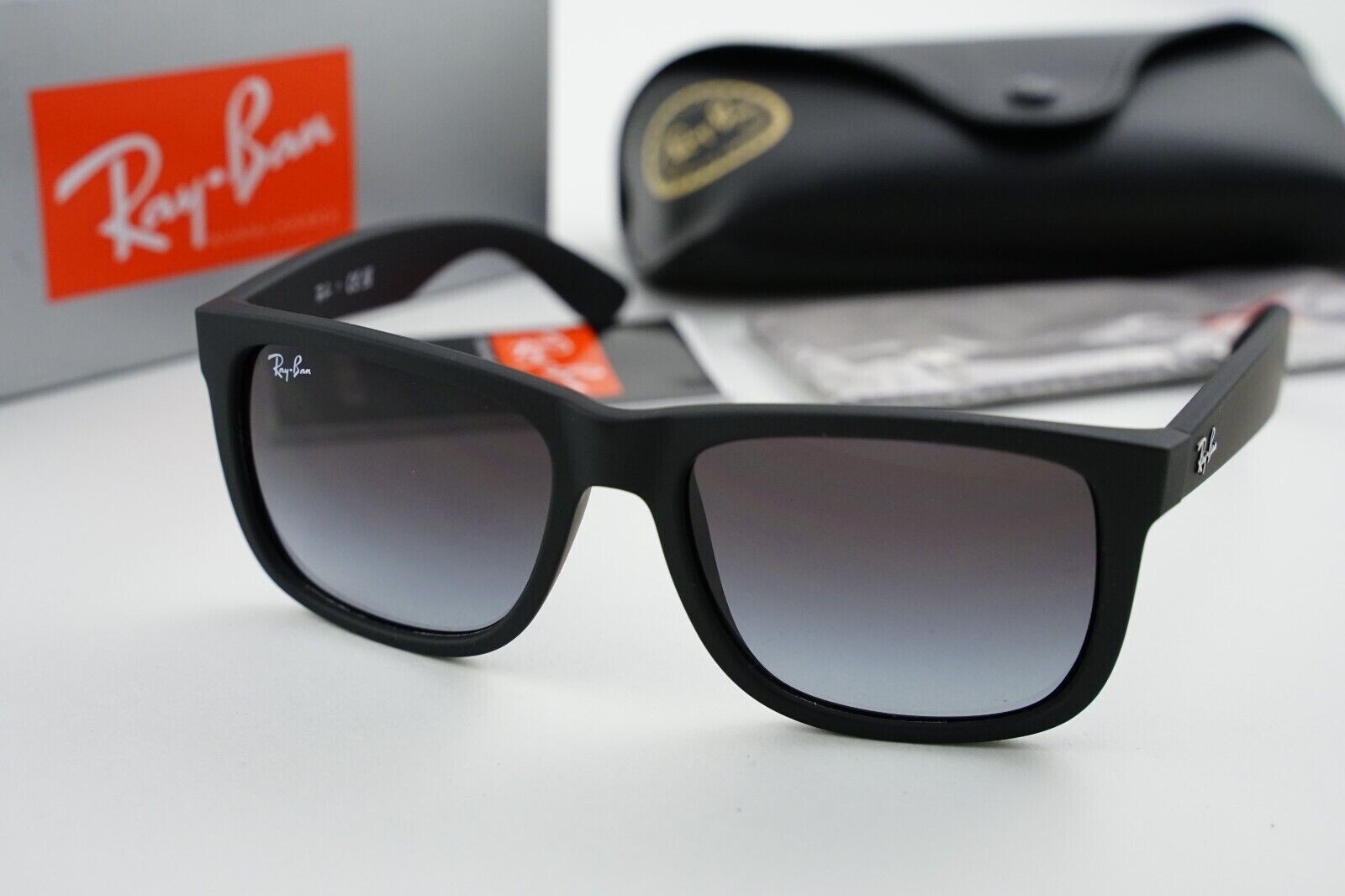 NIB! RB 4165 Ray-Ban Justin 601/8G Rubber Black/Light Grey Gradient Dark 54-16