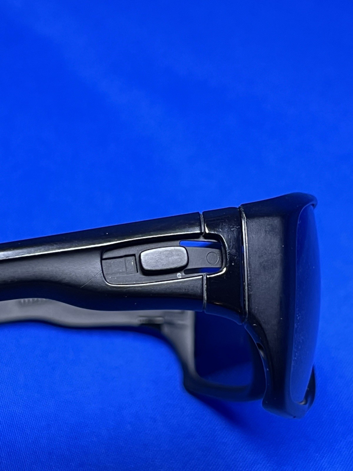 OAKLEY Dispatch Matte Black Mens Sunglasses OO9090-01 62/14 VTG Made In USA READ